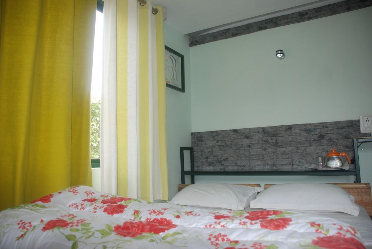 Wild Elephant Eco Friendly Resort Мунар Екстериор снимка