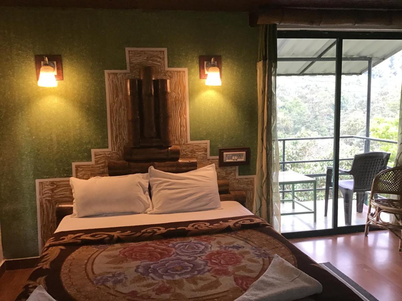 Wild Elephant Eco Friendly Resort Мунар Екстериор снимка