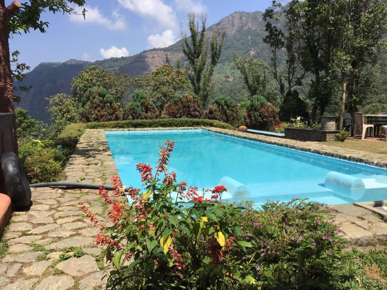 Wild Elephant Eco Friendly Resort Мунар Екстериор снимка